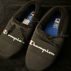 Men New without tags, Champion slippers